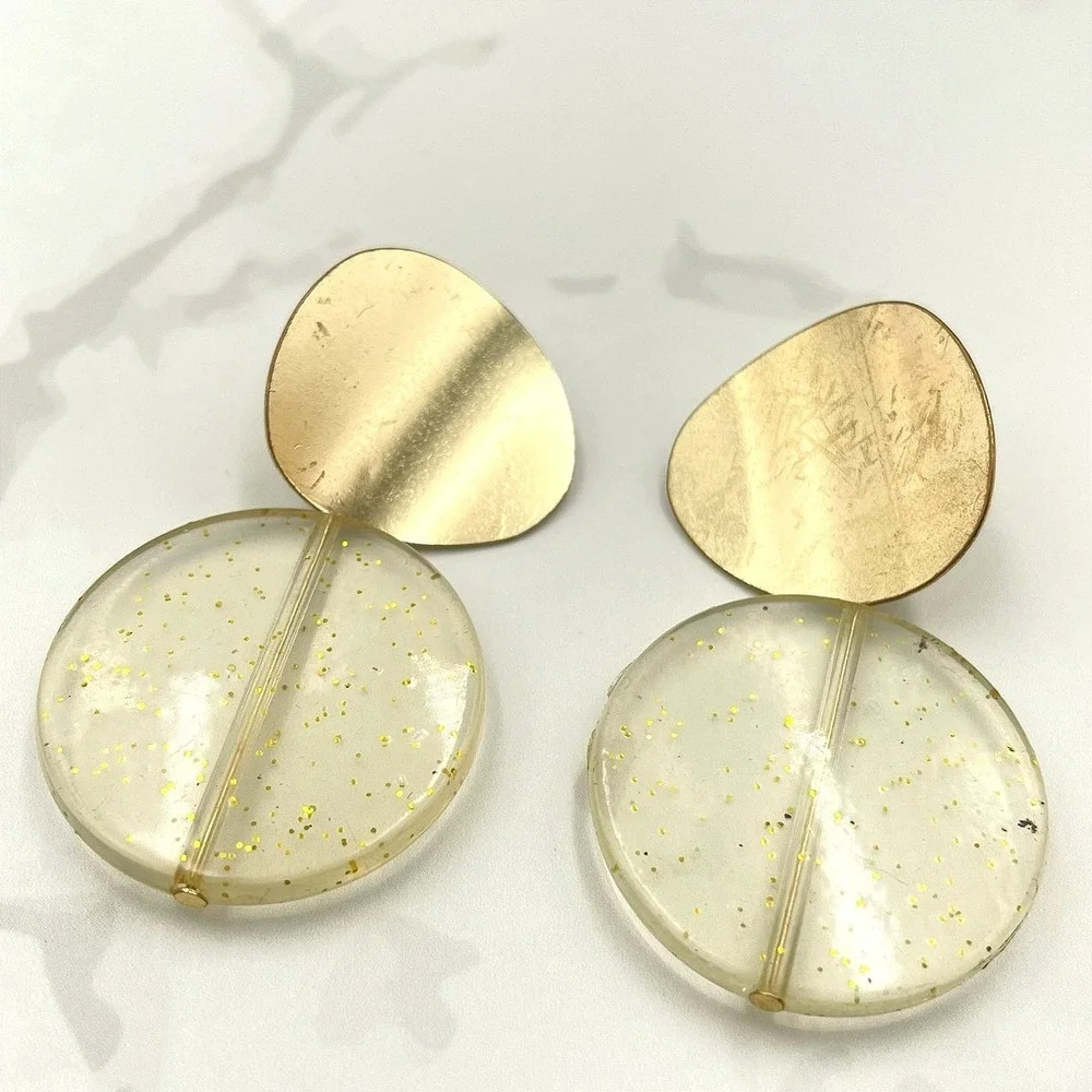 Vintage‎ Gold Tone Earrings Disc Drop Clear Glitter Acrylic Large Boho Statement